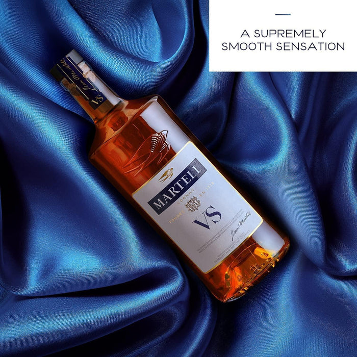 Martell VS Cognac On Smooth Material